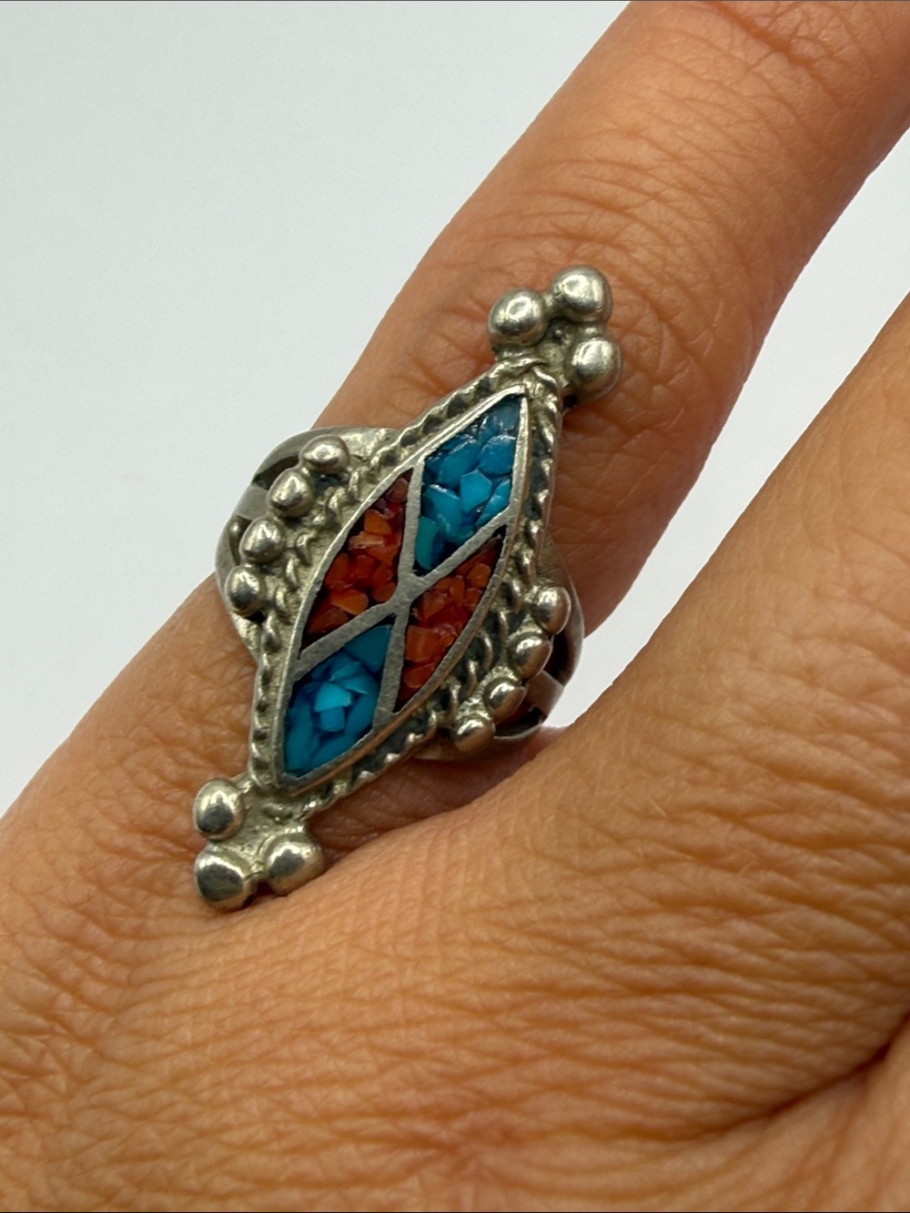 Vintage Southwestern Silver Tone Red Turquoise Blue Pinky Cocktail Ring Size 4